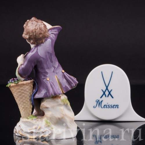 Статуэтка из фарфора Мальчик с виноградом, Meissen, Германия, сер.19 - нач.20 вв.