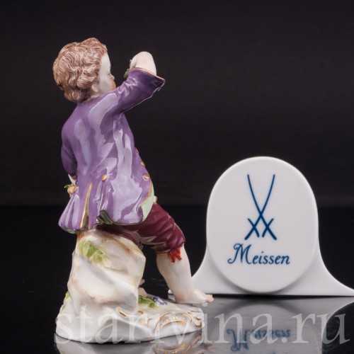 Статуэтка из фарфора Мальчик с виноградом, Meissen, Германия, сер.19 - нач.20 вв.