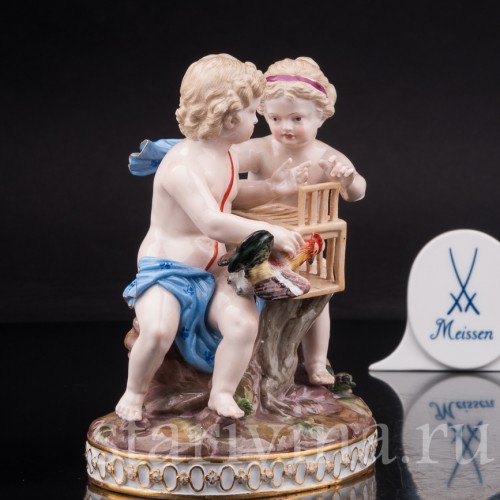 Фарфоровая статуэтка Путти с петухом Meissen, Германия, 19 век.