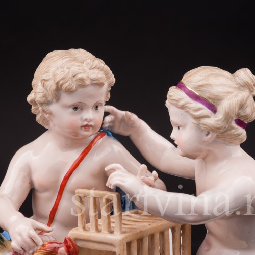 Фарфоровая статуэтка Путти с петухом Meissen, Германия, 19 век.