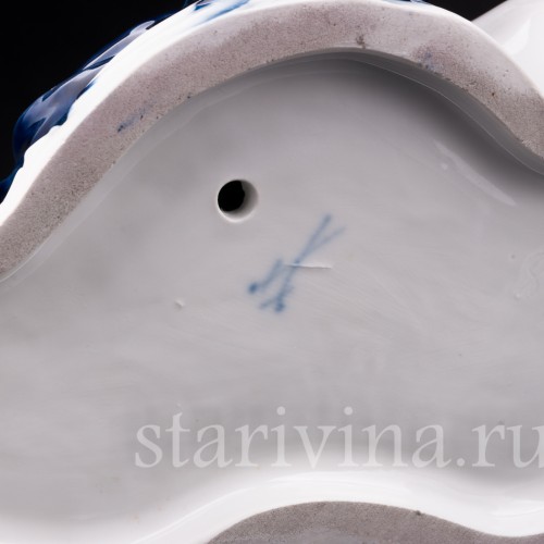 Парные фарфоровые статуэтки Пара с чашами, солонки, Meissen, Германия, сер. 19 - нач. 20 вв.