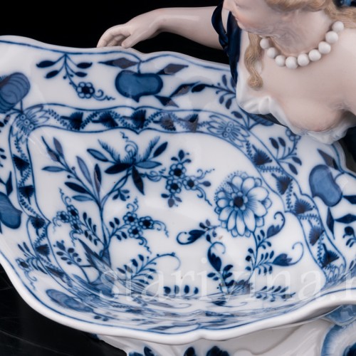 Парные фарфоровые статуэтки Пара с чашами, солонки, Meissen, Германия, сер. 19 - нач. 20 вв.