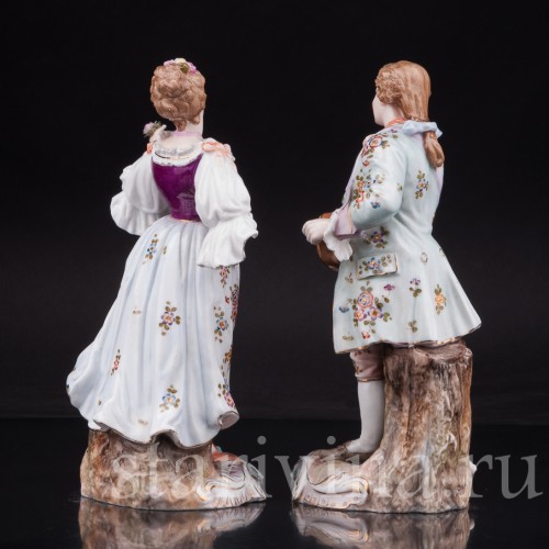 Парные фарфоровые статуэтки Пара с колесной лирой, Volkstedt, Германия, кон. 19 в.