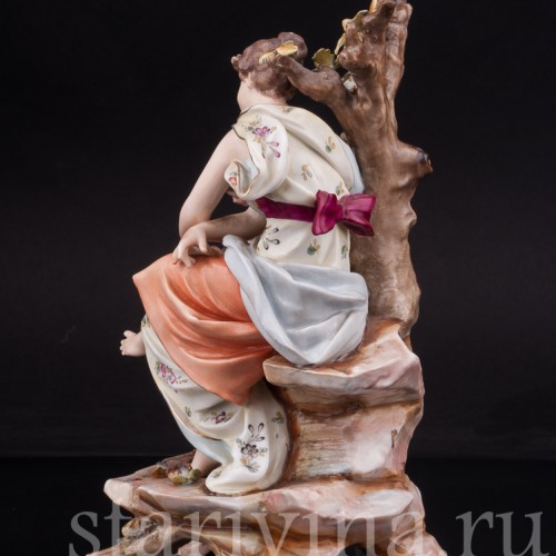 Фарфоровая композиция Венера и Амур, точащий стрелу, Volkstedt, Германия, кон. 19 в.