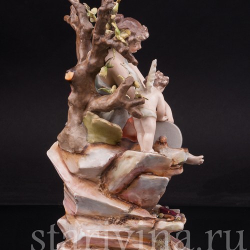 Фарфоровая композиция Венера и Амур, точащий стрелу, Volkstedt, Германия, кон. 19 в.