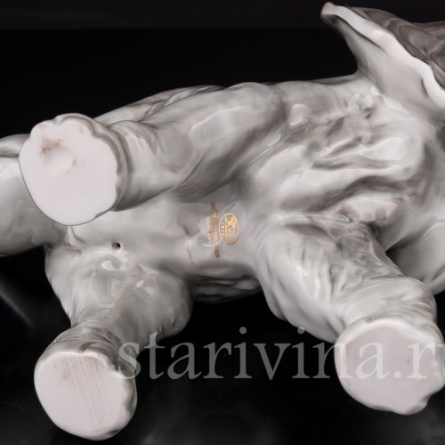 Статуэтка из фарфора Слон с поднятым хоботом, Hutschenreuther, Германия, 1980е гг.