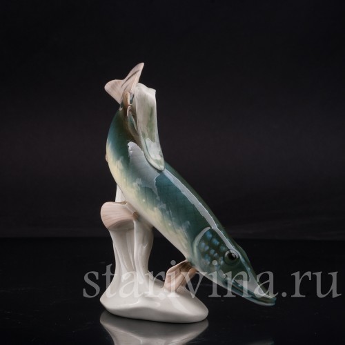 Фарфоровая статуэтка Щука Royal Dux, Чехия, 1990е гг.