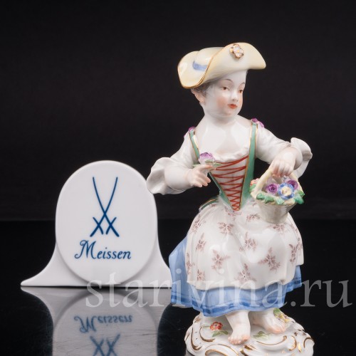 Фигурка из фарфора Девочка в шляпке Meissen, Германия, кон. 19 - нач. 20 вв.