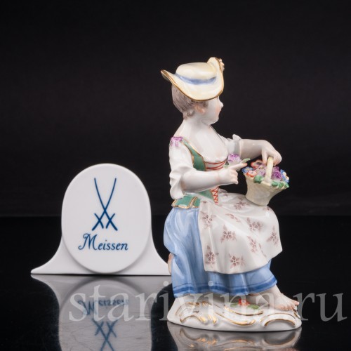 Фигурка из фарфора Девочка в шляпке Meissen, Германия, кон. 19 - нач. 20 вв.