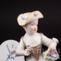 Фигурка из фарфора Девочка в шляпке Meissen, Германия, кон. 19 - нач. 20 вв.
