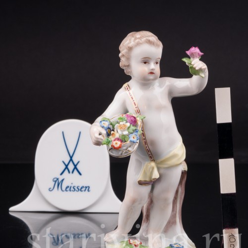 Фигурка путти из фарфора Аллегория Весны Meissen, Германия, кон. 19 - нач. 20 вв.