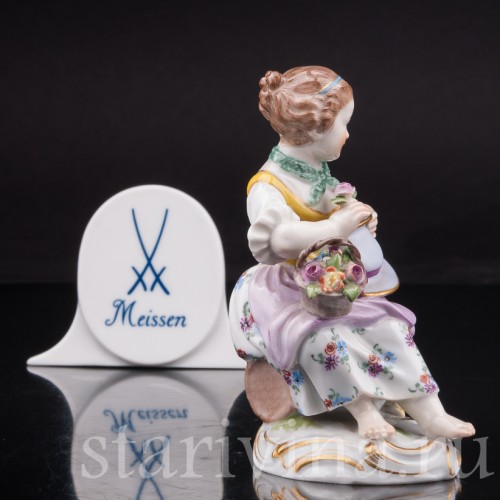 Фарфоровая статуэтка Девочка с корзинами цветов, Meissen, Германия, сер. 19 - нач. 20 вв.