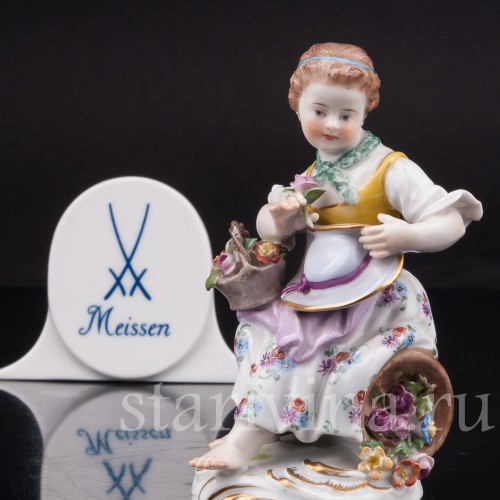 Фарфоровая статуэтка Девочка с корзинами цветов, Meissen, Германия, сер. 19 - нач. 20 вв.