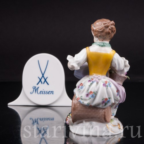 Фарфоровая статуэтка Девочка с корзинами цветов, Meissen, Германия, сер. 19 - нач. 20 вв.