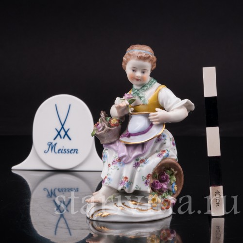 Фарфоровая статуэтка Девочка с корзинами цветов, Meissen, Германия, сер. 19 - нач. 20 вв.