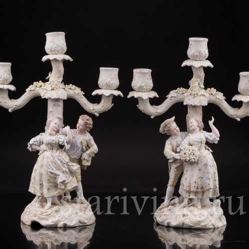Фарфоровые Два канделябра с танцающими парами, Volkstedt, Германия, кон. 19 в.