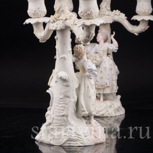 Фарфоровые Два канделябра с танцающими парами, Volkstedt, Германия, кон. 19 в.