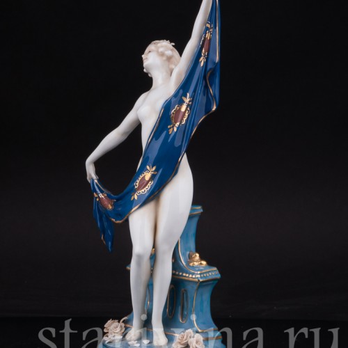 Фарфоровая статуэтка девушки Обнаженная с шалью, E. A. Muller, Германия, Кон 19, нач. 20 вв.