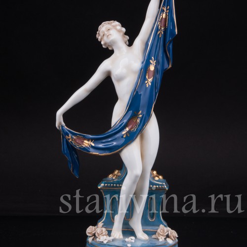 Фарфоровая статуэтка девушки Обнаженная с шалью, E. A. Muller, Германия, Кон 19, нач. 20 вв.