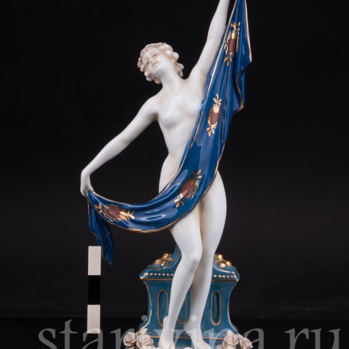 Фарфоровая статуэтка девушки Обнаженная с шалью, E. A. Muller, Германия, Кон 19, нач. 20 вв.