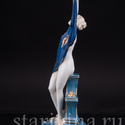 Фарфоровая статуэтка девушки Обнаженная с шалью, E. A. Muller, Германия, Кон 19, нач. 20 вв.