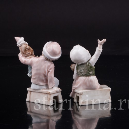 Парные фарфоровые статуэтки Дети с куклами, миниатюры, Karl Ens, Германия, нач. 20 в.