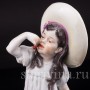 Фигурка из фарфора Девочка в шляпе с вишней, Meissen, Германия, нач. 20 в.
