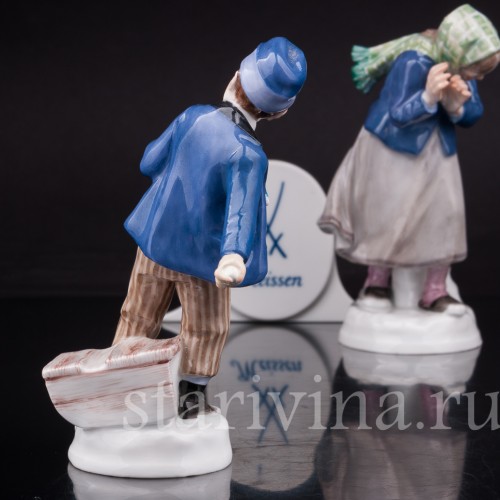 Парные фарфоровые статуэтки Дети, играющие в снежки, Meissen, Германия, нач. 20 в.