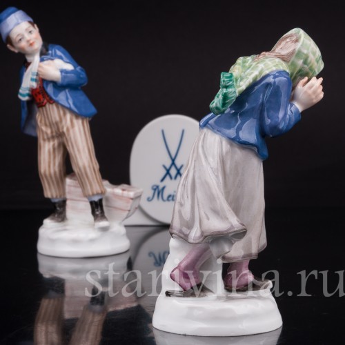 Парные фарфоровые статуэтки Дети, играющие в снежки, Meissen, Германия, нач. 20 в.