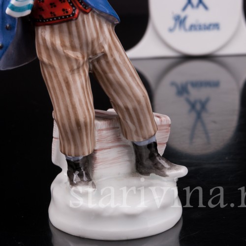 Парные фарфоровые статуэтки Дети, играющие в снежки, Meissen, Германия, нач. 20 в.