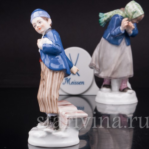 Парные фарфоровые статуэтки Дети, играющие в снежки, Meissen, Германия, нач. 20 в.