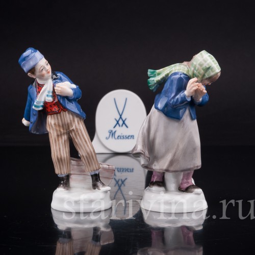 Парные фарфоровые статуэтки Дети, играющие в снежки, Meissen, Германия, нач. 20 в.