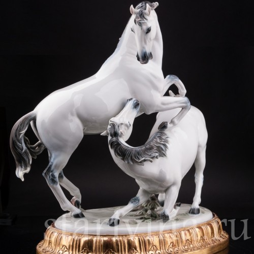 Фарфоровая композиция Играющие жеребцы, Rosenthal, Германия, 1956 год.