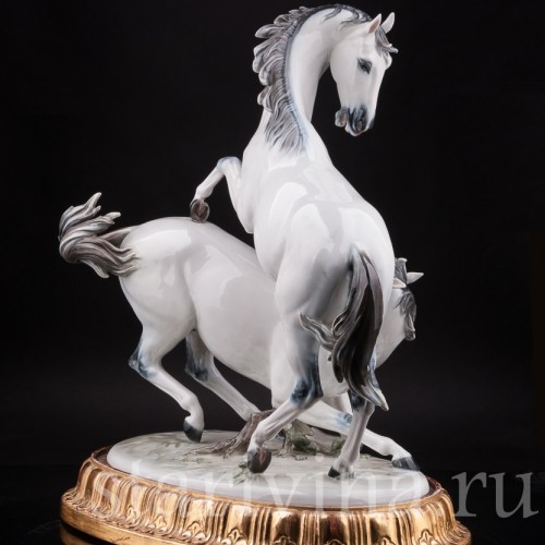 Фарфоровая композиция Играющие жеребцы, Rosenthal, Германия, 1956 год.