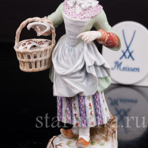 Статуэтка из фарфора Торговка сладостями, Meissen, Германия, сер. 19 - нач. 20 вв.