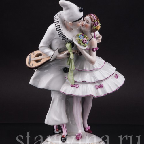 Фарфоровая статуэтка Пьеро и Коломбина, Дрезден, Германия, нач. 20 в.