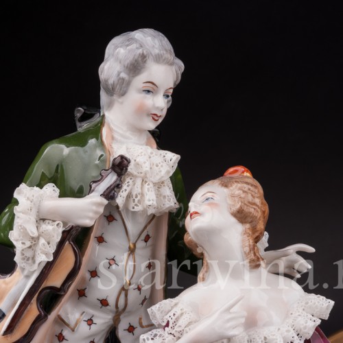 Фарфоровая статуэтка Пара со скрипкой, кружевная, Unterweissbach, Германия, 1958-76 гг.