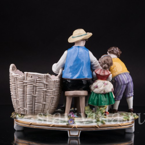 Композиция из фарфора Домашнее хозяйство, Ernst Bohne Sohne, Германия, 1901-37 гг.