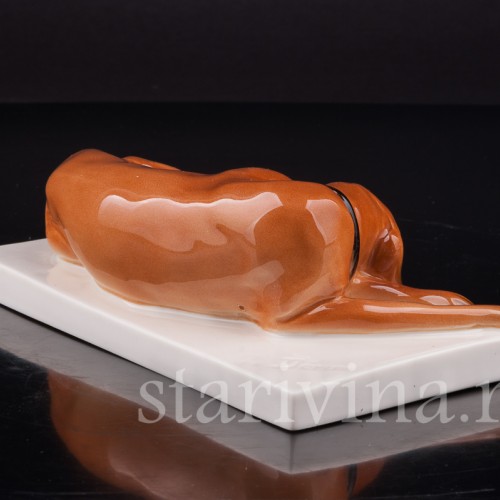 Лежащая собака, Volkstedt, Германия, вт. пол. 20 в