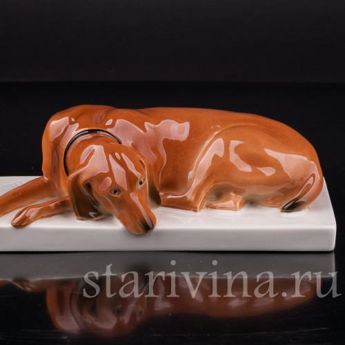 Лежащая собака, Volkstedt, Германия, вт. пол. 20 в