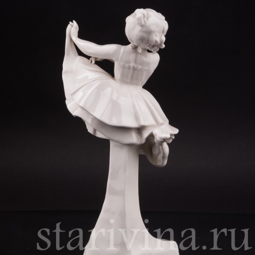 Фарфоровая статуэтка Танцующая девочка Schwarzburger, Германия, нач. 20 века.