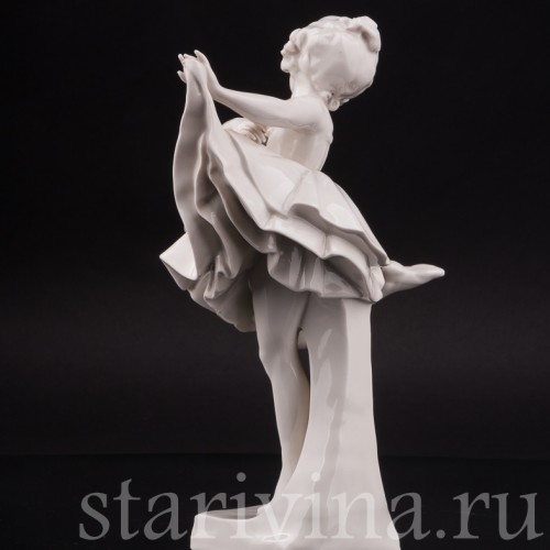 Фарфоровая статуэтка Танцующая девочка Schwarzburger, Германия, нач. 20 века.