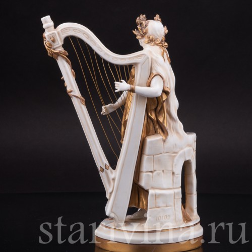 Фигурка из фарфора Девушка с арфой, Scheibe-Alsbach, Германия, пер. пол. 20 в.