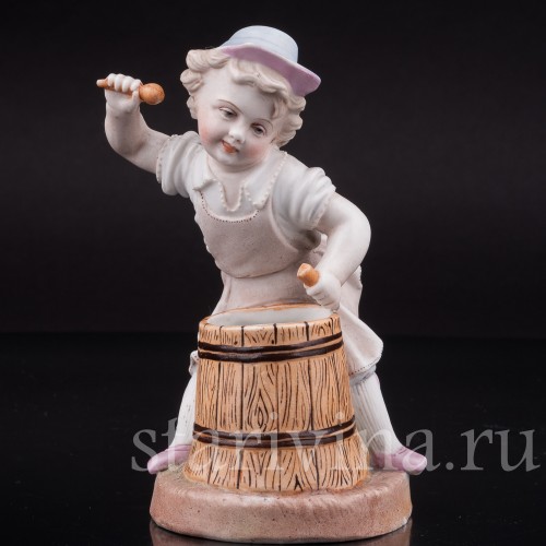 Фигурка из фарфора Маленький бондарь, Германия, 19 в.