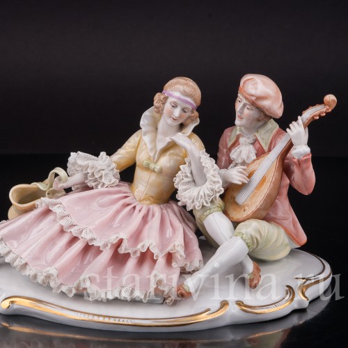 Фарфоровая фигурка Пара с мандолиной, кружевная, Muller & Co, Германия, перв. пол. 20 в.