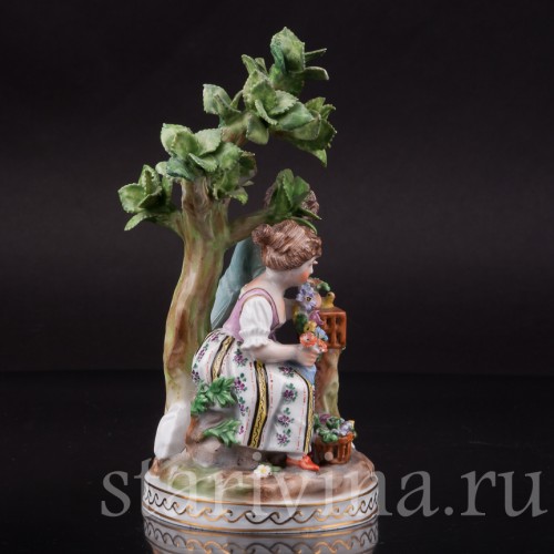 Композиция из фарфора Аллегория весны, дети под деревом с птицами и цветами, Carl Thieme, Германия, сер. 20 века.