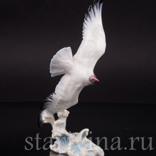 Статуэтка птицы из фарфора Чайка над волнами, миниатюра, Hutschenreuther, Германия, 1970 гг.