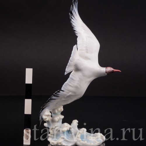 Статуэтка птицы из фарфора Чайка над волнами, миниатюра, Hutschenreuther, Германия, 1970 гг.