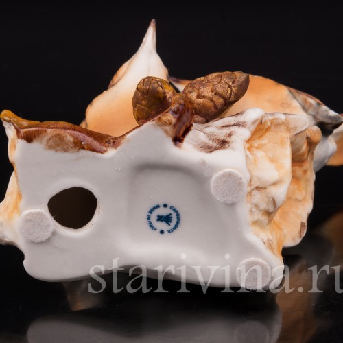 Фарфоровая статуэтка Два крапивника Capodimonte, Италия, вт. пол. 20 века.