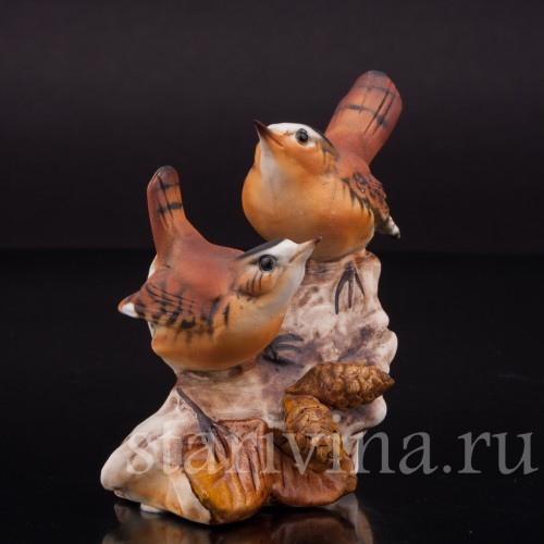 Фарфоровая статуэтка Два крапивника Capodimonte, Италия, вт. пол. 20 века.